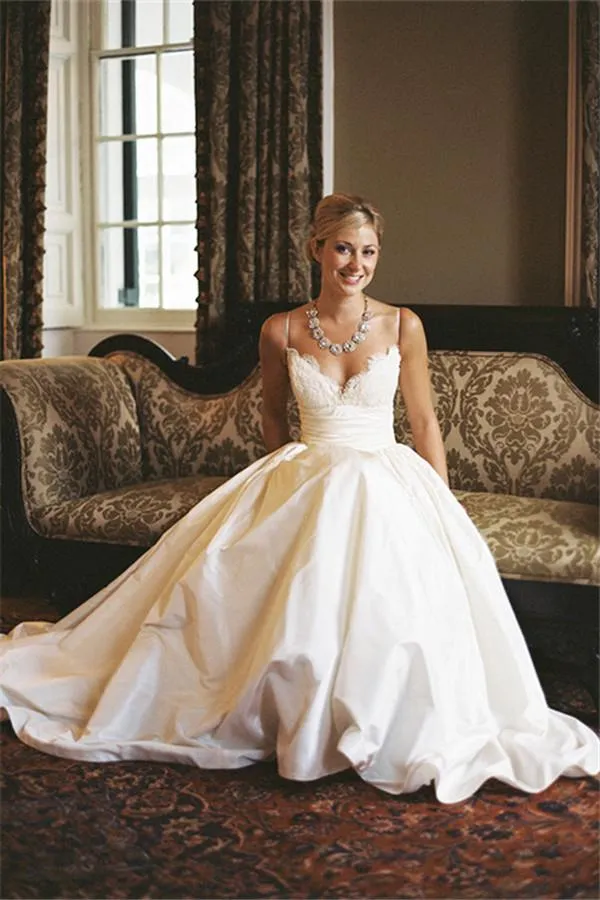 Anneprom A-Line Sleeveless Spaghetti Strap Lace Wedding Dress APW0053