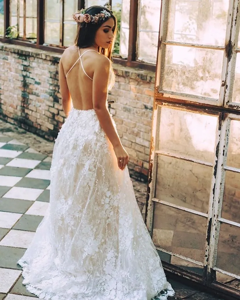 Anneprom Spaghetti Straps Backless Rustic Wedding Dress With Split Sexy Lace Bridal Gowns APW0233