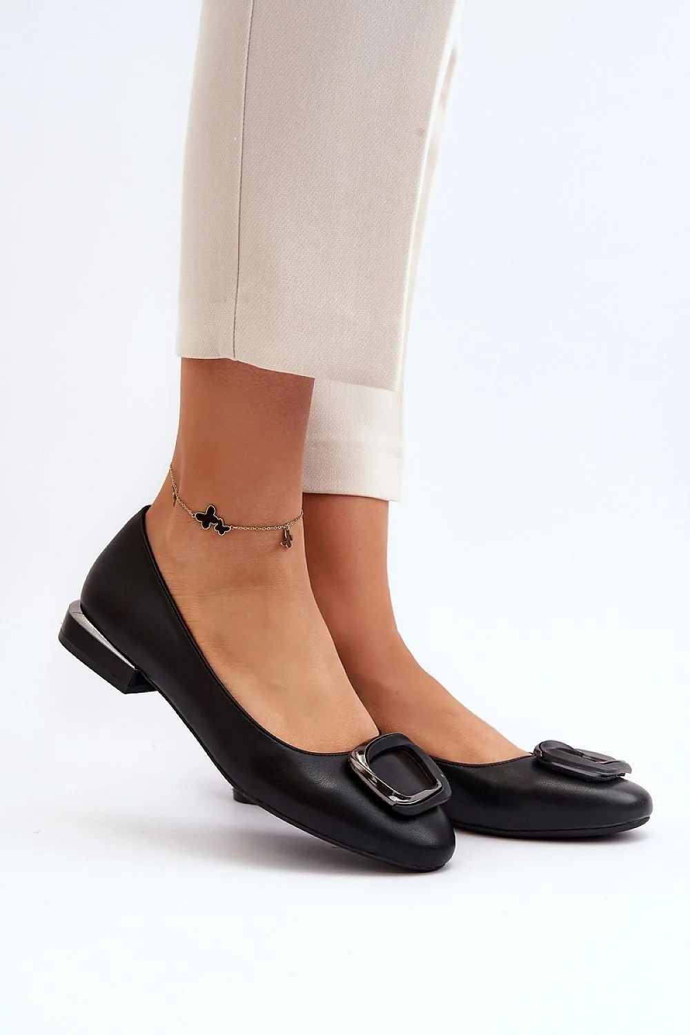 Ballet flats