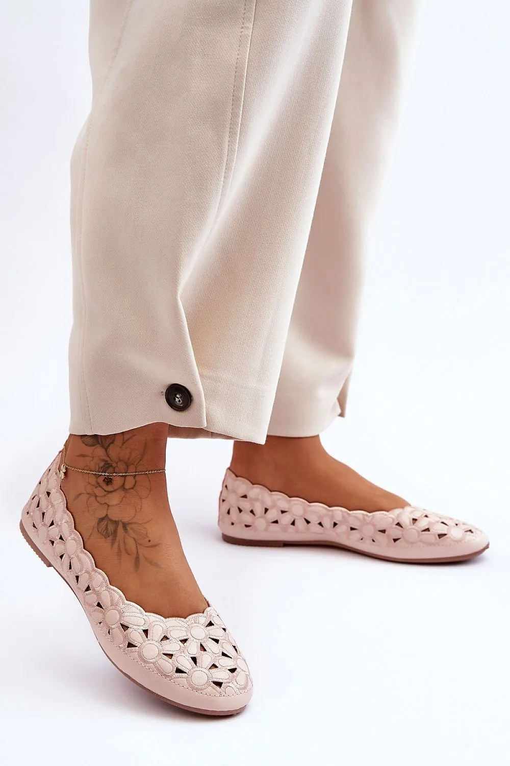 Ballet flats
