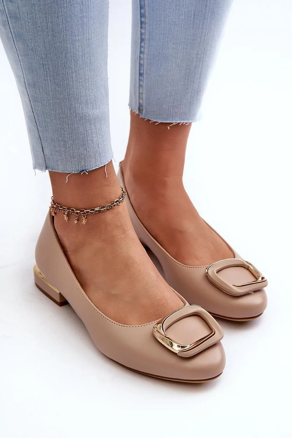 Ballet flats