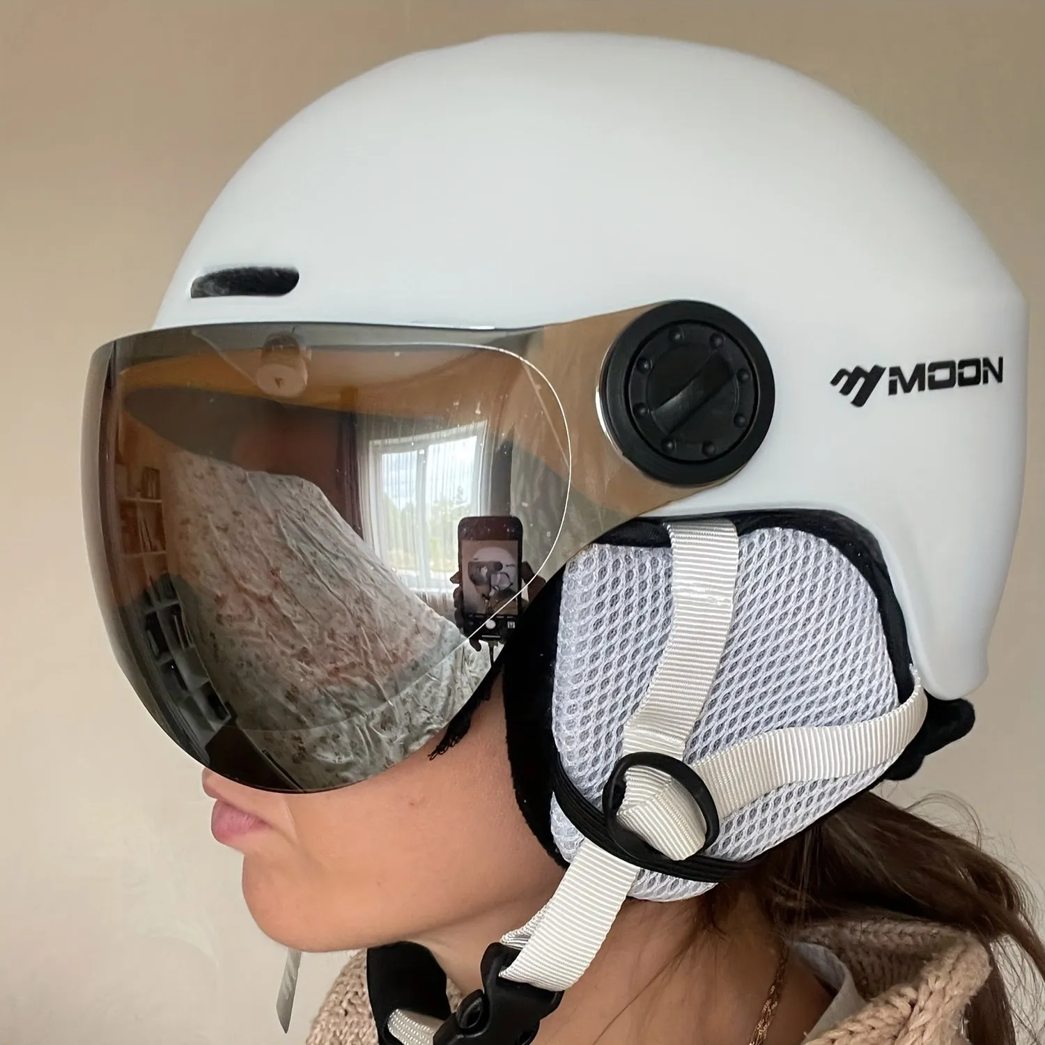 High-Quality PC EPS MOON Skiing Helmet Goggles for Outdoor Sports, Skateboard Helmets, and Ski Equipment