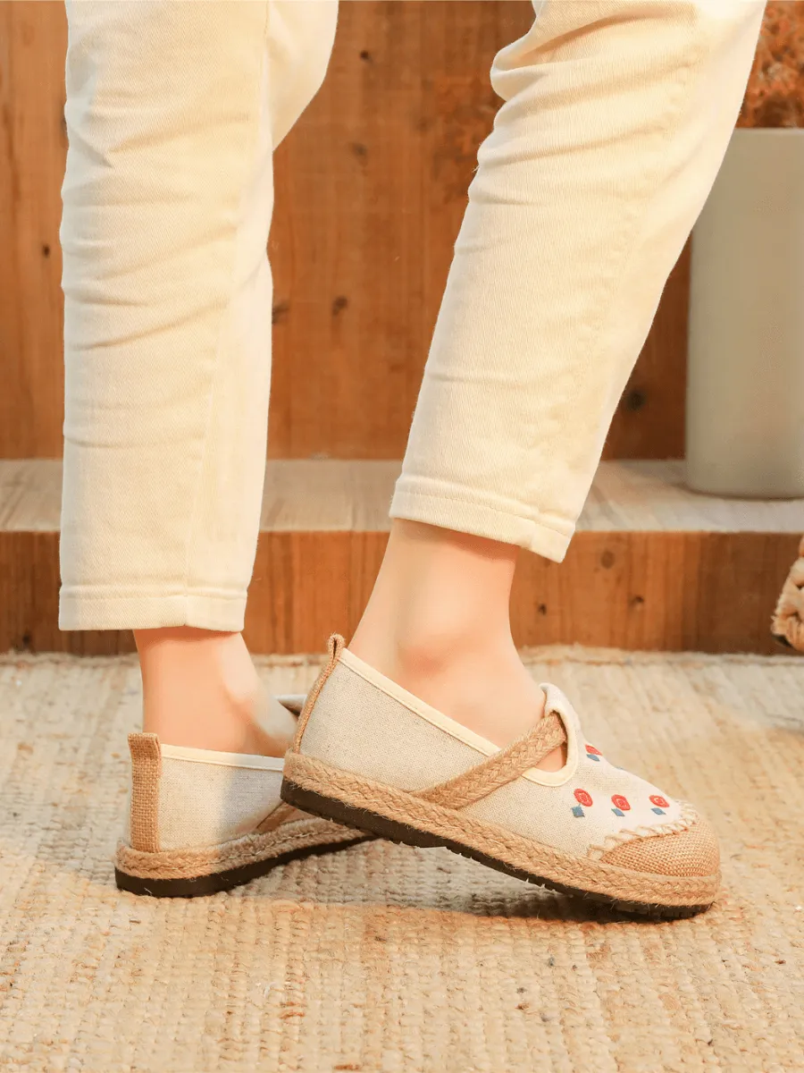 Star Eye Embroidered Linen Espadrille - Apricot