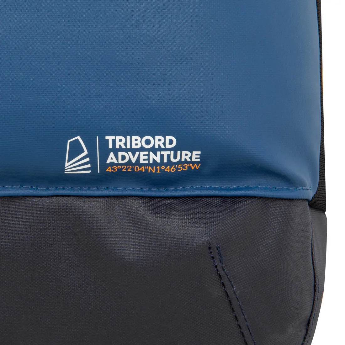 Water-repellent backpack 25 litres